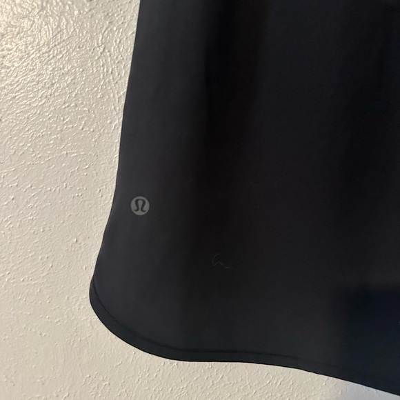 Lululemon On The Fly Skirt *21"
Black NWT​​​ - Picture 8 of 9